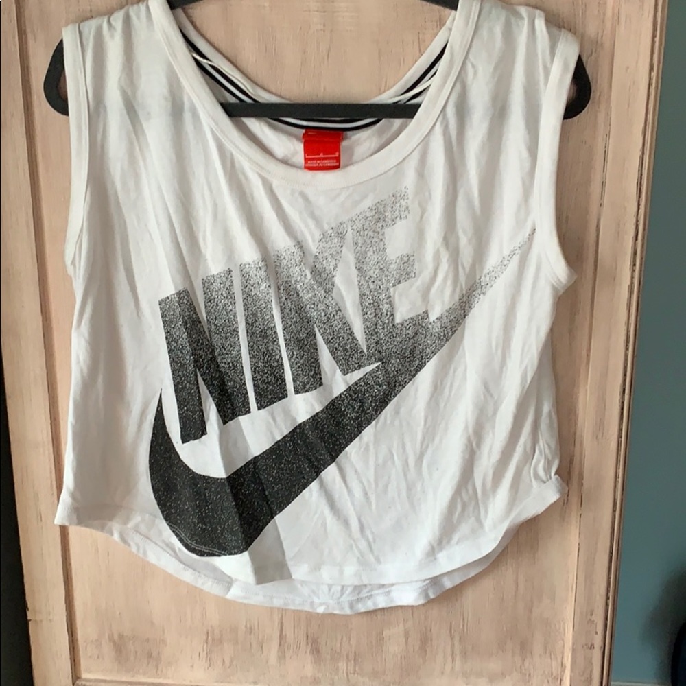 Nike workout top